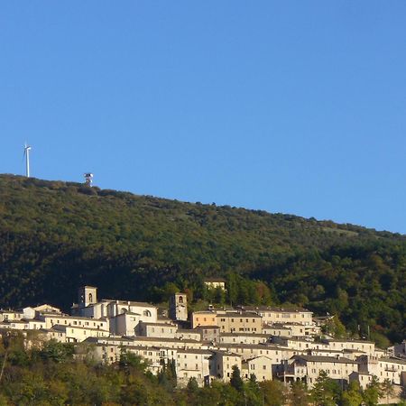 Il Risveglio Dei Sensi Villa Fossato di Vico ภายนอก รูปภาพ