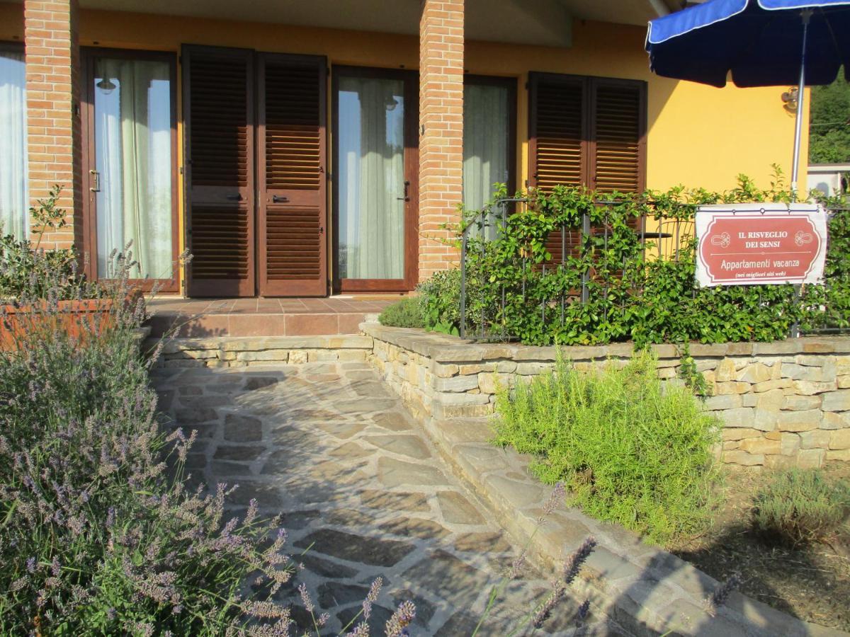 Il Risveglio Dei Sensi Villa Fossato di Vico ภายนอก รูปภาพ