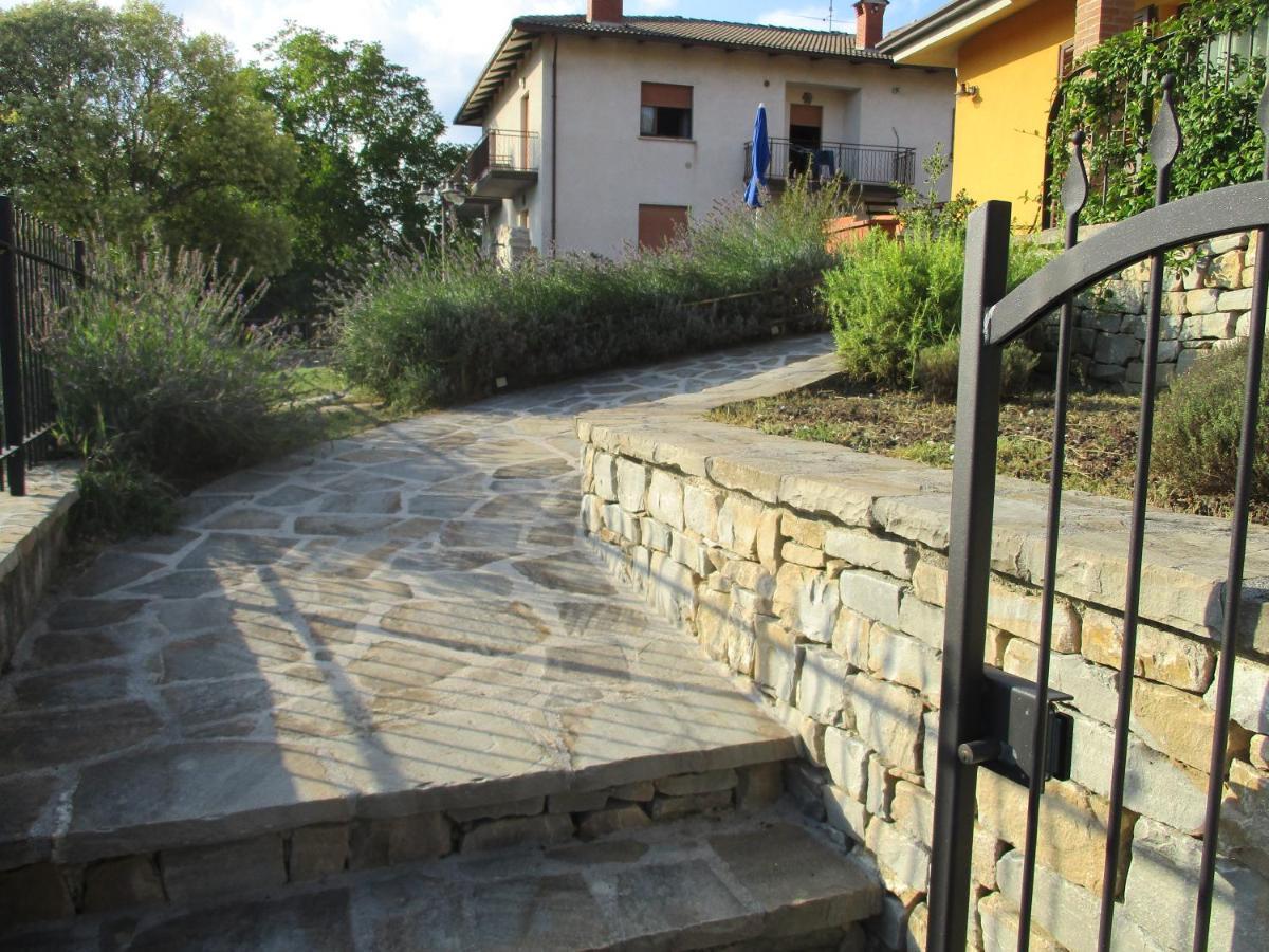 Il Risveglio Dei Sensi Villa Fossato di Vico ภายนอก รูปภาพ