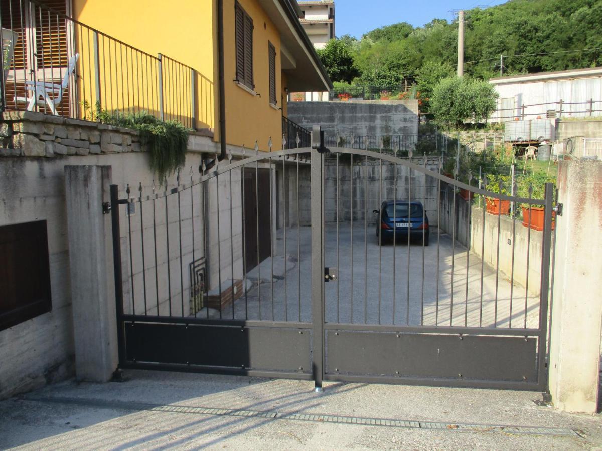 Il Risveglio Dei Sensi Villa Fossato di Vico ภายนอก รูปภาพ