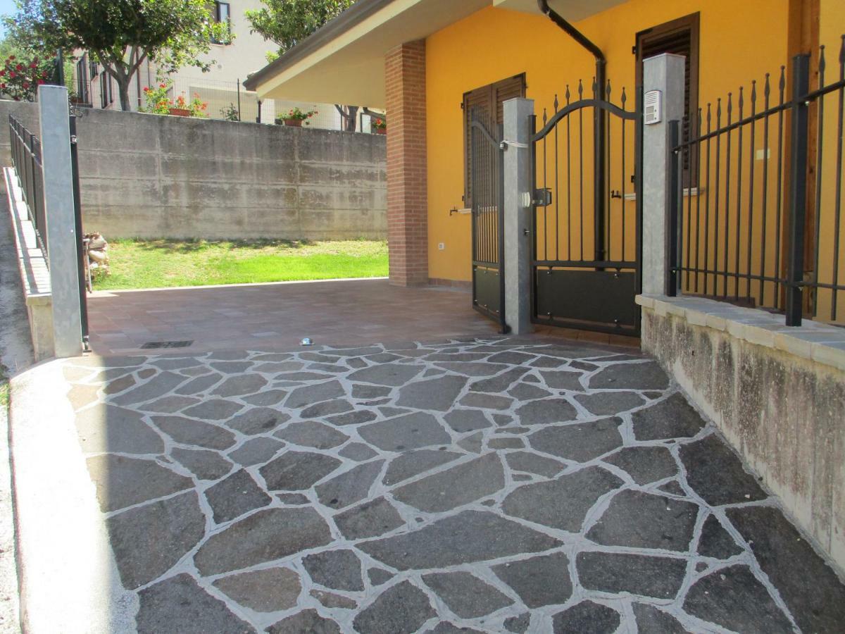 Il Risveglio Dei Sensi Villa Fossato di Vico ภายนอก รูปภาพ