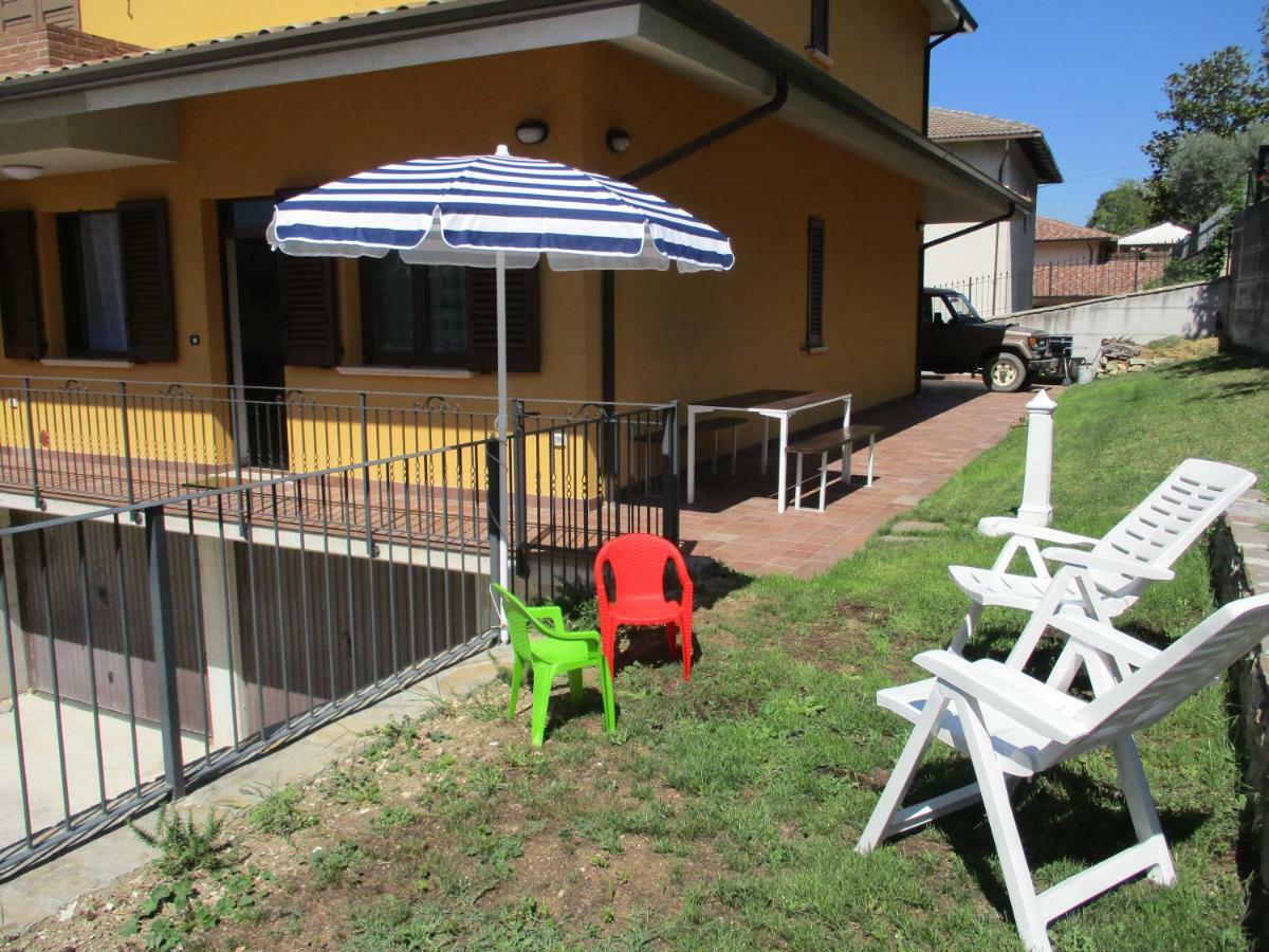 Il Risveglio Dei Sensi Villa Fossato di Vico ภายนอก รูปภาพ